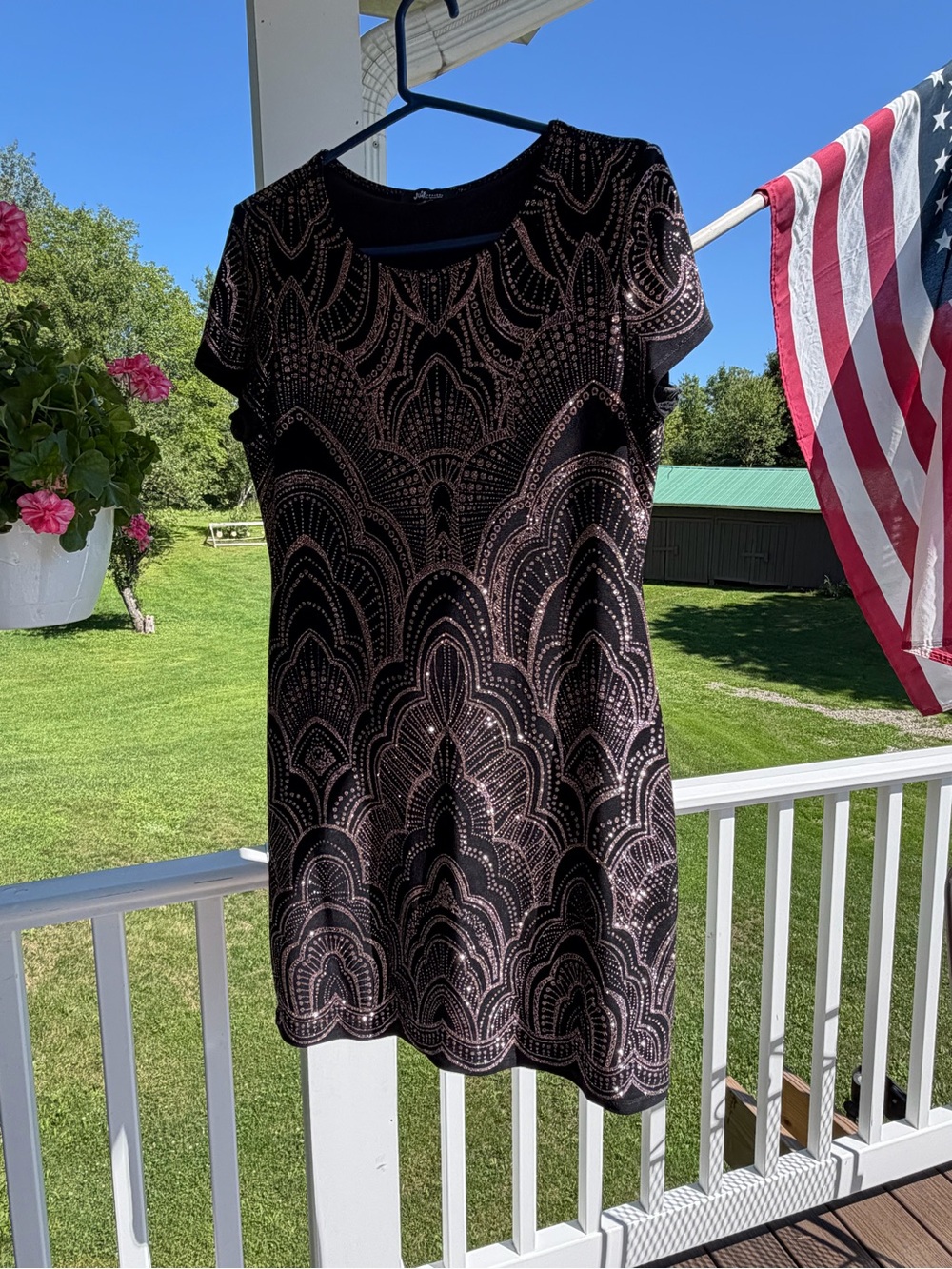 Jump Apparel by Wendye Chahin Black Dress with Metallic Gold Print size large